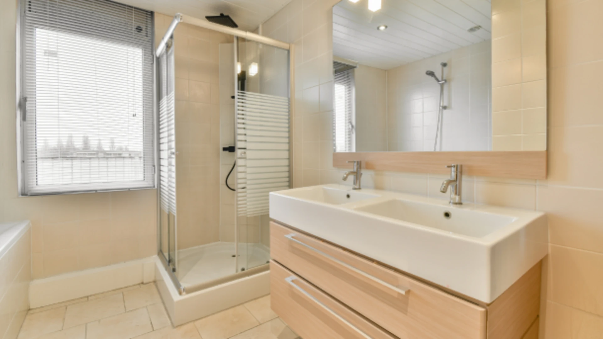 Rekonštrukcia bytového jadra v paneláku: 5 krokov k vysnívanej kúpeľni