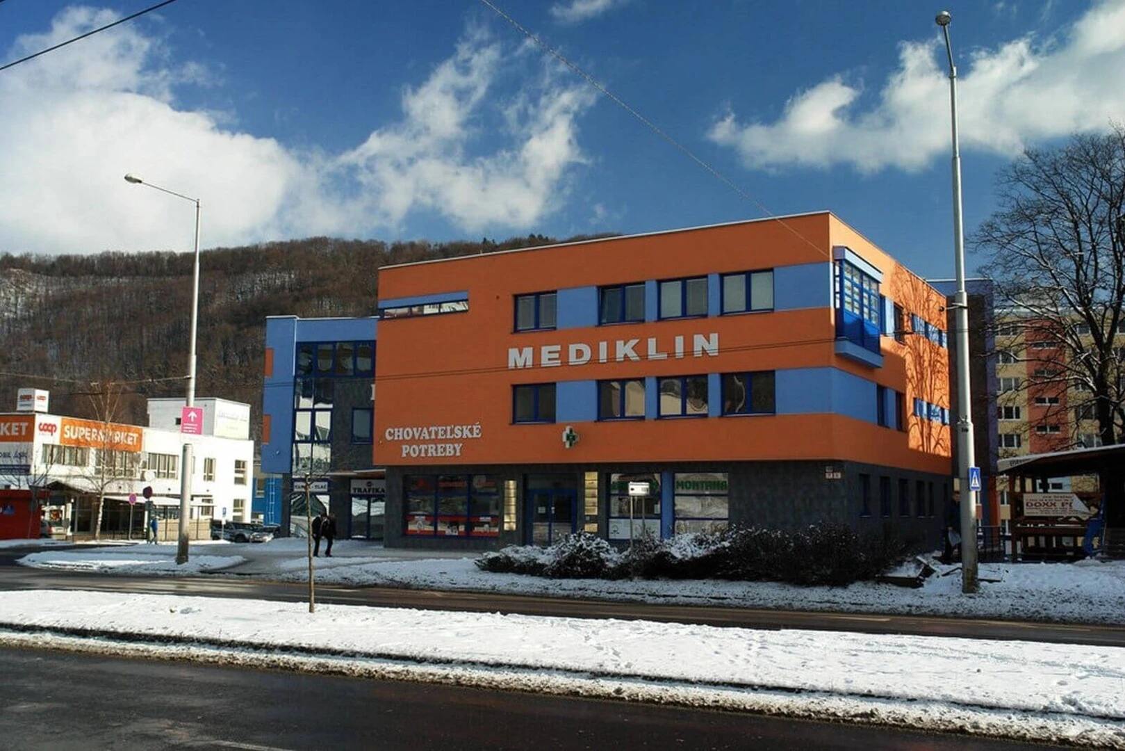 Polyfunkčný objekt Dyno