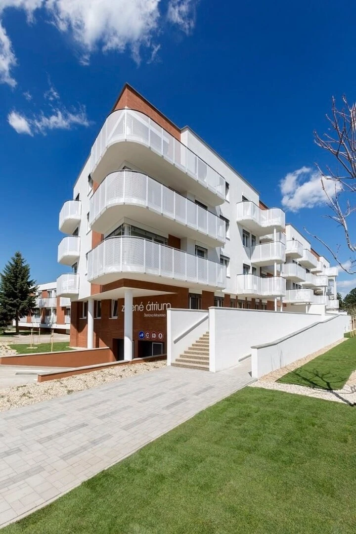 Zelené átrium zelená budova v Trnave