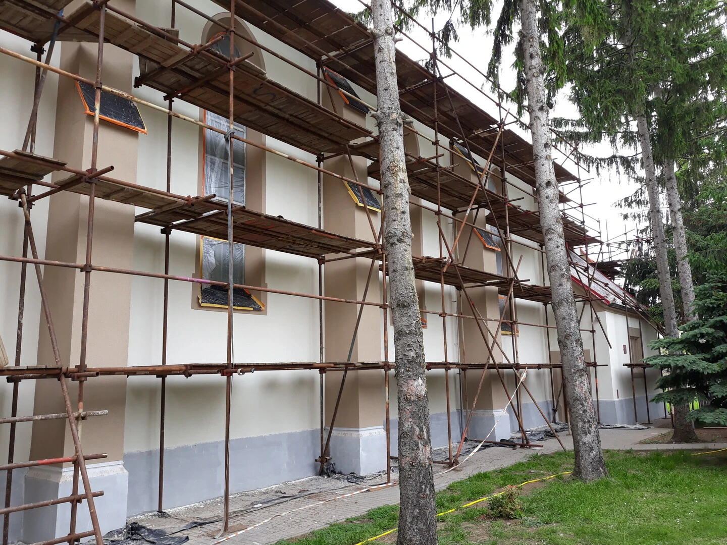 Kostol Zavar rekonštrukcia