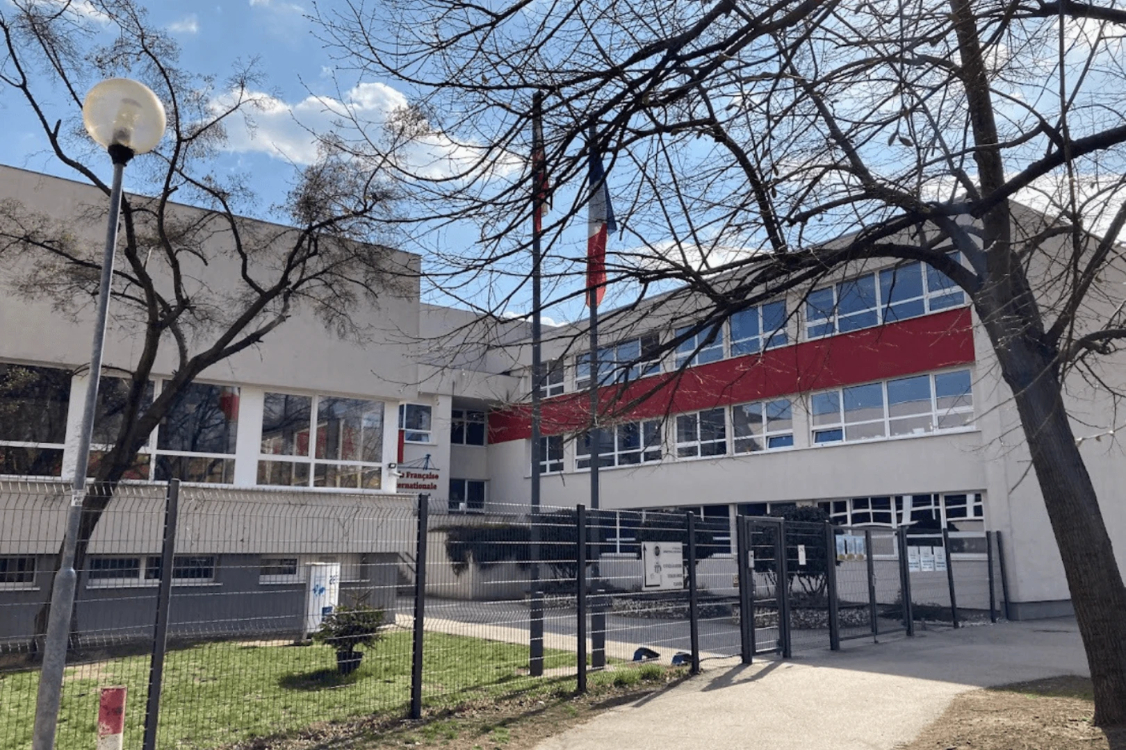 Francúzska škola a Súkromná športová stredná odborná škola