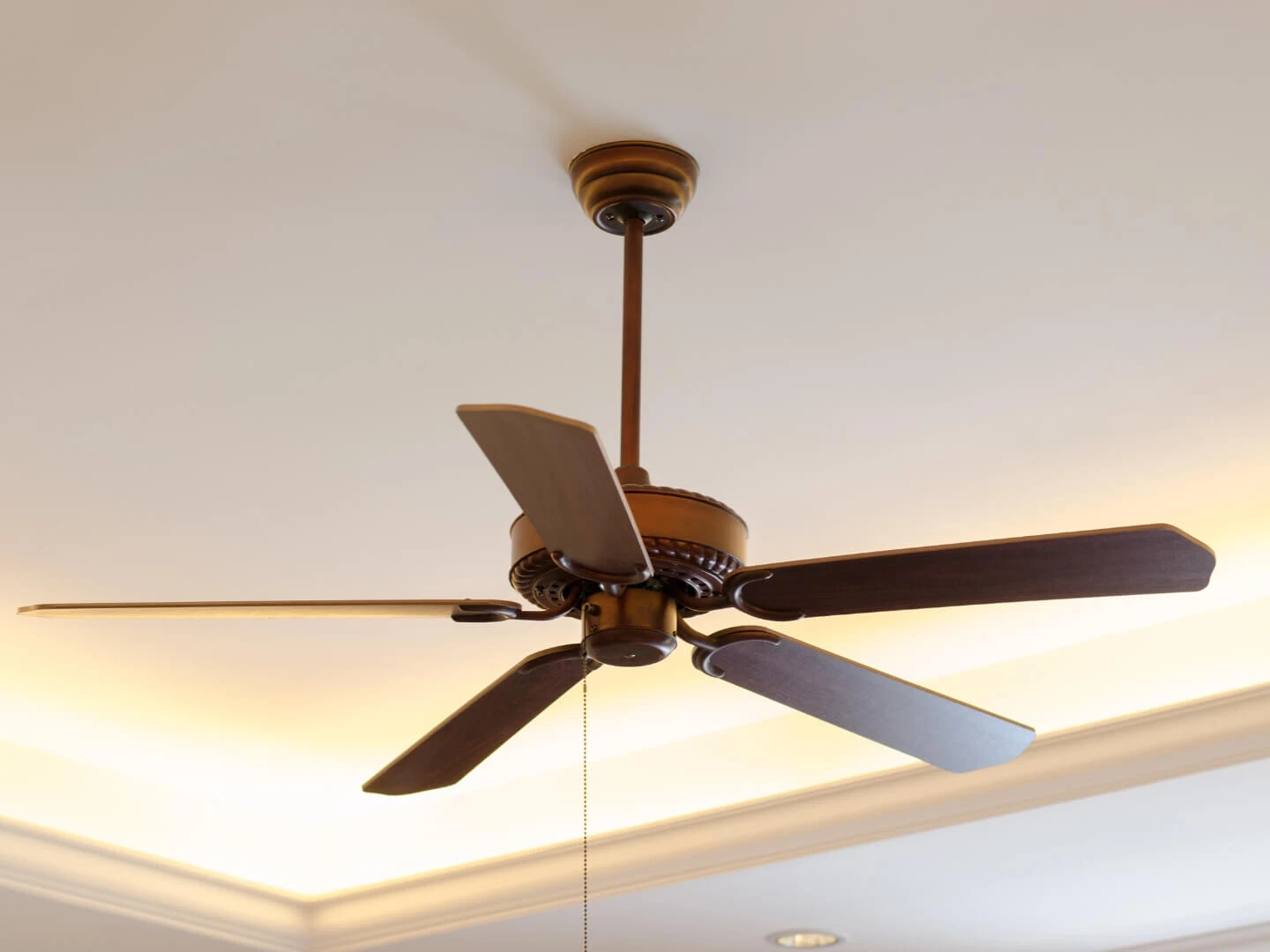 Stropný ventilátor.