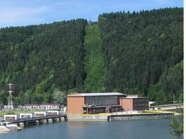 Vodné dielo Hričov