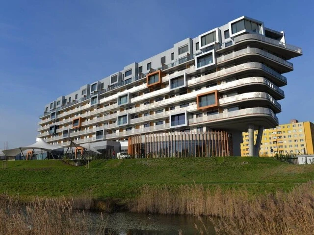 Polyfunkčný bytový dom Petržalka City