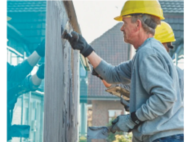 Nanesenie hmoty na podklad hladkou stranou hladidla