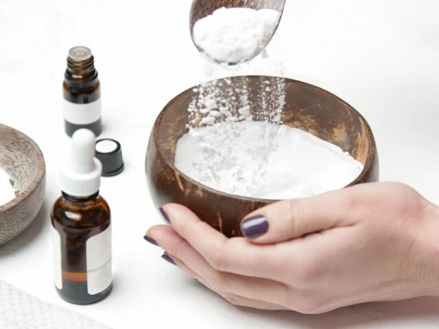 Miešanie sódy bikarbóny s esenciálnymi olejmi