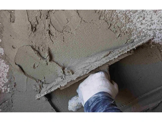 Zarovnanie podkladu hladidlom