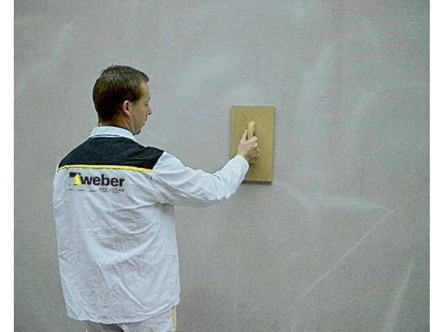 Úprava podkladu hladidlom