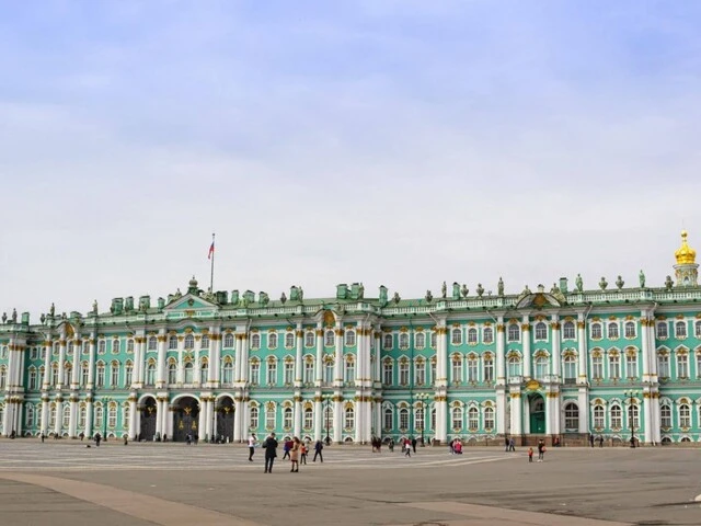 Komplex palácov s múzeom Hermitage v Sankt Peterburgu