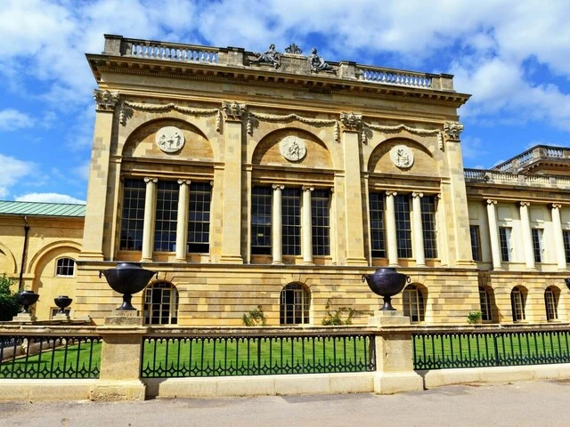 Stowe School