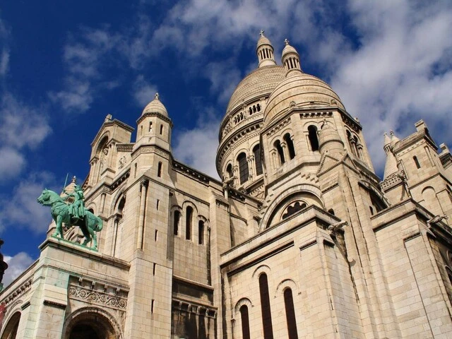 Bazilika Sacré-Coeur v Paríži.