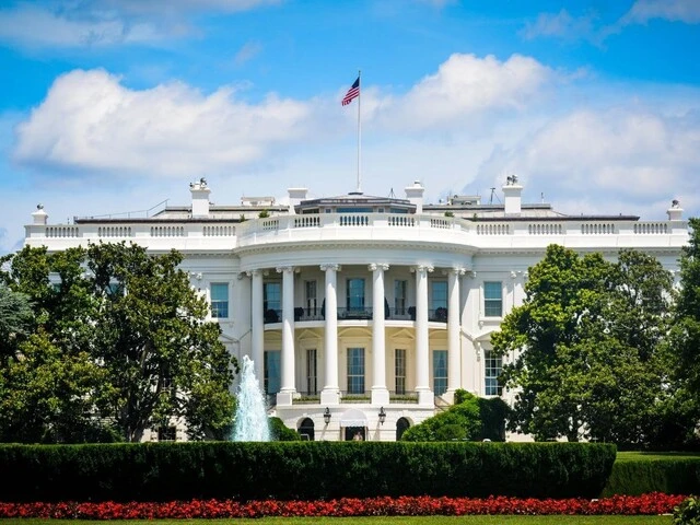 Biely dom vo Washingtone