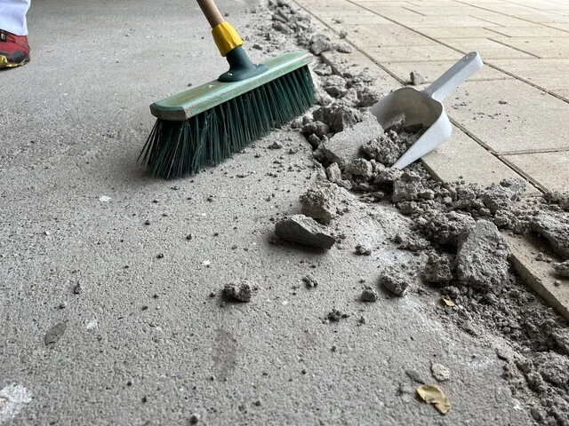 Očistenie podkladu od špiny a prachu