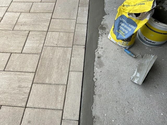 Po aplikácii opravnej hmoty