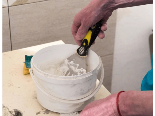 Vedro škárovacia hmota