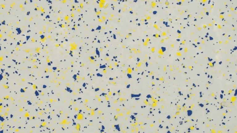 RAL 7035, modré a žlté chipsy